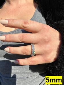 Bague en diamant taillé rond de style classique pour femme Glacé Solide Bijoux en acier inoxydable plaqué argent sterling 925 pour cadeau - Product Image 5