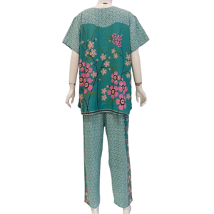 เสื้อเชิ้ตแขนสั้นผู้หญิงและชุดนอนกางเกงขายาวมีให้เลือก5สีลายดอกไม้สวยงามโดยคริสซานต้า - Product Image 4