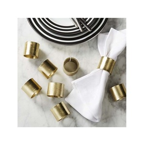 Anillo de servilleta chapado en oro de lujo, Conjunto de 6 servilleta de anillos de boda, Hotel, decoraciones de mesa de banquete, anillos de servilleta llenos de oro - Product Image 1