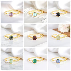 Anillo de piedras preciosas de cuarzo de cristal facetado redondo con banda martillada Vermeil de Plata de Ley 925, joyería fina a granel al por mayor - Product Image 5