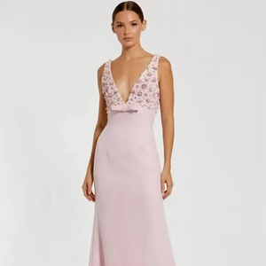 เดรสปาร์ตี้ทรงไม่สมมาตรสำหรับผู้หญิงชุดแม็กซี่สายรัดสปาเก็ตตี้คอวี - Product Image 1