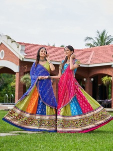 Ropa de fiesta de diseñador Nueva colección Navratri Chaniya Choli para ropa de festival de proveedor indio a precio de lote - Product Image 5