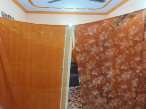 Sari indien multicolore Bohème vintage Saree Décoration intérieure polyvalente ou camping Moustiquaire et tente à baldaquin - Product Image 2