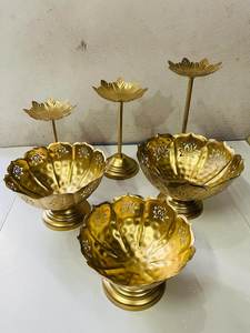 แฮนด์เมดตกแต่งชามดอกไม้ดีไซน์ทันสมัยสีทองสําเร็จรูป urli ทองเหลืองหรูหราสําหรับตกแต่งงานปาร์ตี้ - Product Image 3