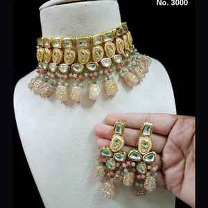 Conjunto de joyería nupcial india de lujo al por mayor, collar y pendientes de perlas Kundan de boda para mujer para cenas y ocasiones festivas - Product Image 2