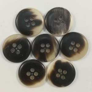 Boutons en corne de buffle naturelle de qualité supérieure, faits à la main, couleur animale, en tissu, polis, vierges, pour vêtements, directement importés d'Inde - Product Image 4