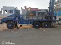 Foreuse de puits d'eau super puissante, montée sur camion Ashok Leyland, 169 CV, pour forage en profondeur jusqu'à 300 mètres (1000 pieds), modèle LAND BASED PDTHR 300