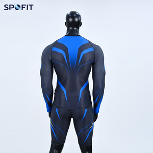 Tenues de MMA et BJJ personnalisées à manches longues en spandex/polyester extensible, rashguards et shorts, séchage rapide, légères, par SPOFIT - Product Image 6