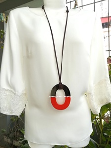 Collar de Estilo Bohemio Moderno para Mujer, con Colgante Ovalado de Resina Amarilla y Cuerno de Búfalo, Joyería de Moda Ecológica, Artística y Coleccionable - Product Image 5