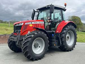 รถแทรกเตอร์มือสอง Massey Ferguson 6715 S รุ่น Dyna 6 สำหรับงานเกษตร ใช้งานหนัก ชั่วโมงการใช้งานสูง - Product Image 1