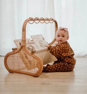 Cadre de gymnastique pour bébé en rotin naturel avec côtés en sangle de canne Arc de jeu Montessori écologique pour nouveau-nés et nourrissons - Product Image 4