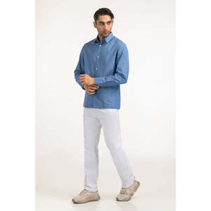 Chemises décontractées pour hommes 100 % coton rayées en popeline satinée tissée coupe ajustée teintes unies ODM pour usage professionnel - Product Image 1