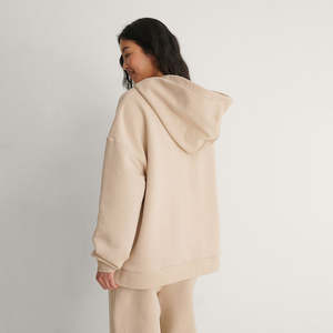 Sudadera con capucha de gran tamaño 100% algodón Streetwear Essentials Premium Pullover Drop Shoulder Heavy Fleece Custom Logo Sudaderas con capucha para mujer - Product Image 2