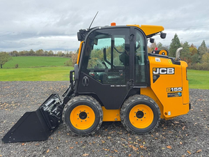 Chargeuse compacte sur chenilles CB 3TS-8T 155 de 74 CV avec bras télescopique – Achetez maintenant pour une utilisation fiable dans la construction et l'agriculture - Product Image 5