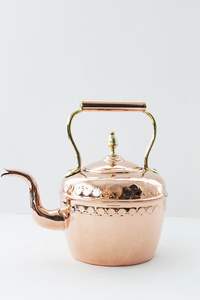 Bouilloire à thé turque en acier inoxydable avec poignée en bois, forme ronde, design moderne et écologique - Product Image 5