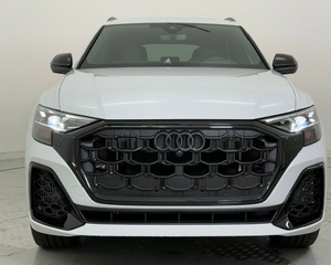 Meilleure offre pour un SUV SQ8 Prestige d'occasion 2021, 500 ch, V8 biturbo, faible kilométrage - Product Image 6