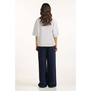 เสื้อถักทรงหลวมสำหรับผู้หญิง WM-KTP-WS25-111 สวมใส่สบาย เป็นมิตรกับสิ่งแวดล้อม ผ้าฝ้าย 100% เนื้อนุ่ม ใส่ได้ทุกวัน รับผลิตแบบ OEM ODM - Product Image 5