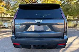 Cadillac Escalade 4WD Sport Platinum 2021 d'occasion en excellent état, sans réserve, moteur V8 de plus de 8L, très bien équipée, faible kilométrage - Product Image 5