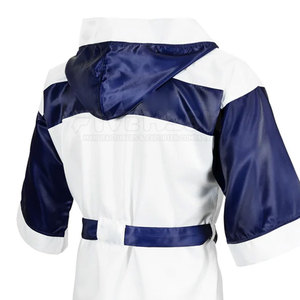 Robe de boxe sur mesure avec capuche pour match de boxe, prix avantageux, robe de boxe avec designs personnalisés - Product Image 3