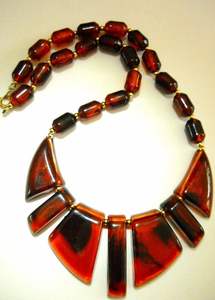 Collar colgante de resina colorido hecho a mano para mujer - Product Image 2