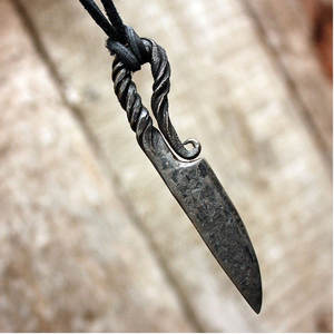 Colgantes de cuchillo de acero al carbono hechos a medida más vendidos, precio al por mayor, dijes de joyería de acero inoxidable y piedra - Product Image 6