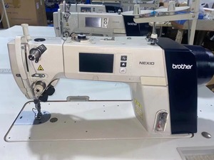 Máquina de Coser Industrial Programable de Alta Resistencia con Puntada Overlock, Alimentación Compuesta y Funcionamiento Automático - Product Image 6