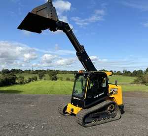 Minicargadora Telescópica JCB Teleskid 3TS-8T, Cargadora de Dirección Deslizante Telescópica con Orugas, Motor Diésel de 74 HP, con Cucharón de 0.43 m - Product Image 1