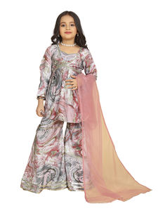 ชุดเลเฮนกาโชลีสำหรับเด็กผู้หญิงแบบลำลอง ซักได้ รุ่นใหม่จาก VESTA EXPORTS แขนเดียว ผ้าเดนิมพิมพ์ลาย ผ้าชีฟองชิโนน พร้อมผ้าคลุมไหล่ - Product Image 2