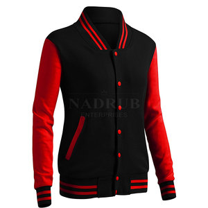 Veste universitaire avec patch personnalisé et détails contrastés Veste universitaire en mélange de coton doux pour femmes avec style lettre classique - Product Image 3