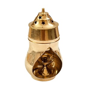 Dernière conception Inde Laiton Dhoop Dani Bakhoor Titulaire Loban Brûleur Porte-encens pour la maison, les bureaux et les temples - Product Image 1
