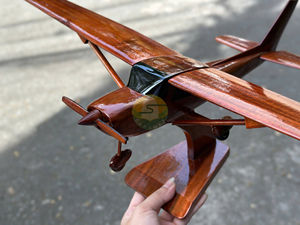Modèle d'avion en bois Cessna 150/172/210 à l'échelle, fabriqué au Vietnam/Modèles d'hélicoptères de bureau en bois d'acajou à l'échelle au Vietnam - Product Image 2