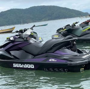 Moto Acuática Sea-Doo Fishpro 202 con Motor de 1500cc - Product Image 1