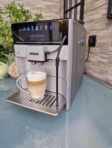 เครื่องชงกาแฟอัตโนมัติเต็มรูปแบบ รุ่น EQ.6 Plus S300 แบบ Bean-to-Cup สำหรับใช้งานกลางแจ้งและในโรงแรม - Product Image 4