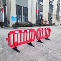 Barrera de plástico para el tráfico vial Barricada de seguridad de plástico Valla de tráfico Barandilla con soplado