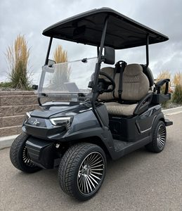 Voiture de golf électrique de haute qualité à 4 places, 72V 104 AH, 70 km/h, autonomie de 90 km, disponible à la vente - Product Image 1