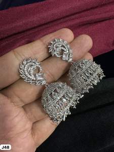 CONJUNTO DE PENDIENTES ESTILO CLÁSICO DE DIAMANTE AMERICANO PARA BODAS CONJUNTO DE PENDIENTES ESTILO CLÁSICO DE MODA PARA MUJER Y NIÑA - Product Image 3