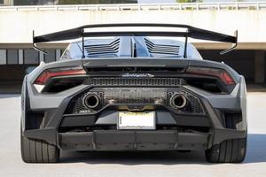 LAMBORGHINI HURACÁN STO 2022 EXTREMADAMENTE LIMPIO, 5000 MILLAS, 631 HP, MOTOR V10 DE 5.2 LITROS, LISTO PARA ENTREGAR - Product Image 4