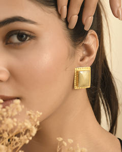 Boucles d'oreilles luxueuses de style vintage en laiton plaqué or avec des pierres précieuses de saphir jaune brillant pour les femmes - Product Image 2