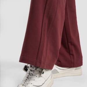 Pantalon décontracté tissé pour femme 21 Limitless (Bordeaux) à jambe large, taille haute/basse/moyenne, respirant, coupe automne, couleur unie - Product Image 6