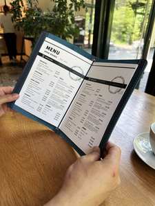 Cubierta de menú de cuero de búfalo genuino Tamaños personalizados disponibles Soporte de menú de cuero hecho a mano para cenas elegantes, bares y eventos - Product Image 4