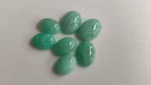 Vente en gros Lot de cabochon lisse de pierres précieuses vertes 6x8mm à dos plat en amazonite naturelle avec bijoux en vrac à des prix compétitifs - Product Image 6