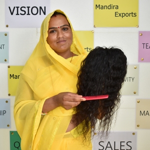 Extensions de cheveux humains indiens naturels non traités Paquets bouclés bruts Prix d'usine Vente en gros Perruques profondes lâches à cuticule alignée Style - Product Image 5