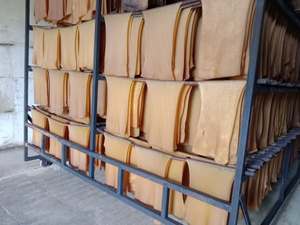 แผ่นยางพาราธรรมชาติแบบมีร่อง สีเหลืองรมควัน RSS 1 2 3 แผ่นยางขึ้นรูปสำหรับการแปรรูปอุตสาหกรรม - Product Image 1