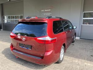 Utilisé pour Sienna 2018, intérieur en cuir foncé, boîte de vitesses manuelle à 6 rapports, fourgon diesel, ACC - Product Image 2