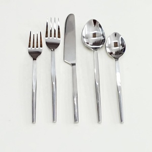 ชุดเครื่องใช้บนโต๊ะอาหารแนววินเทจกระจกเงาสูงทำจากสแตนเลสพร้อมที่จับดีไซน์สี่เหลี่ยมสำหรับงานแต่งงานของกลับไปโรงเรียน - Product Image 2