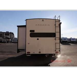 Caravana Plegable Todoterreno Moderna Keystone RV Arcadia Super Lite 242SLMD 2025 con Suspensión Independiente, Remolque Ligero 4x4 - Product Image 1