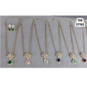 Ensemble de bijoux de mariage Déclaration Collier Kundan élégant avec artisanat et finition de qualité supérieure disponible à un prix abordable - Product Image 1