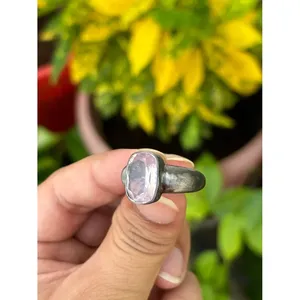 Bague en argent sterling 925 avec quartz rose taille coussin, faite à la main, fournisseur de bijoux en gros - Product Image 3