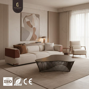 エレファンテ高級ファブリックリビングルームソファ、ローバックプロファイル、本革サドルサイドパネル、クリアラインデザイン - Product Image 1