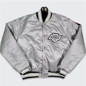 Chaqueta Universitaria para Hombre, Estilo Bomber Satinado, Nuevo Estilo, Chaqueta de Béisbol con Bordado de Seda Personalizado, Pakistán - Product Image 1